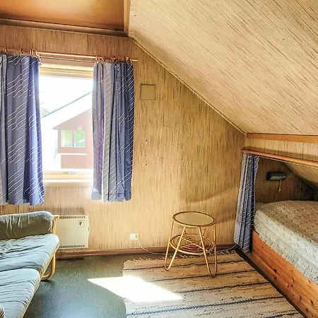 4 Bedroom Cozy In * Røldal