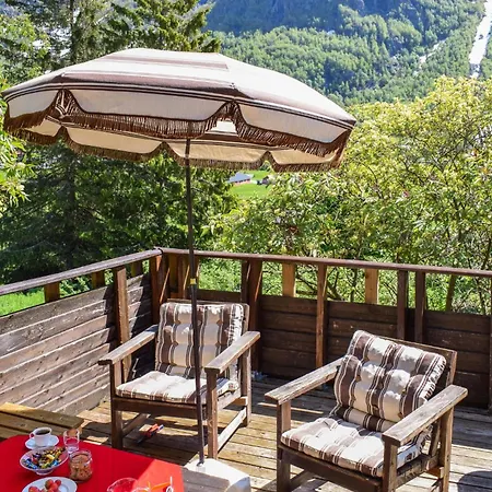 Cozy In With House A Mountain View